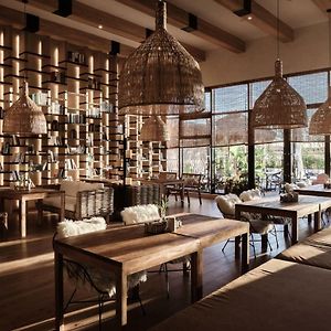 Manli Hotel Shanghai Pudong Airport - Pet Friendly